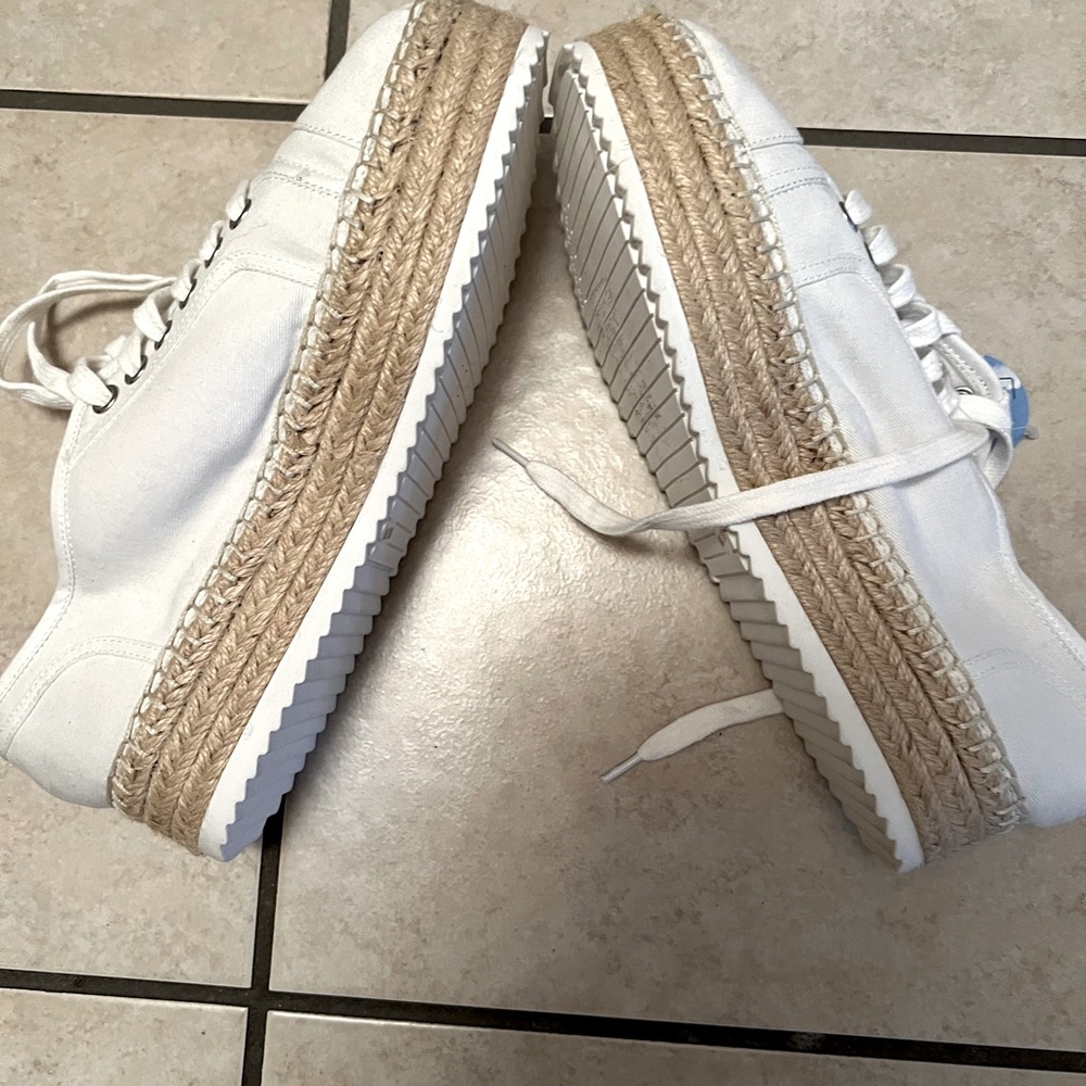 Gianni Bini Espradrille sneakers Size 8